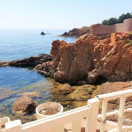 Holiday home Sublime Les Pieds Dans L'eau... Saint-Raphael (Var)